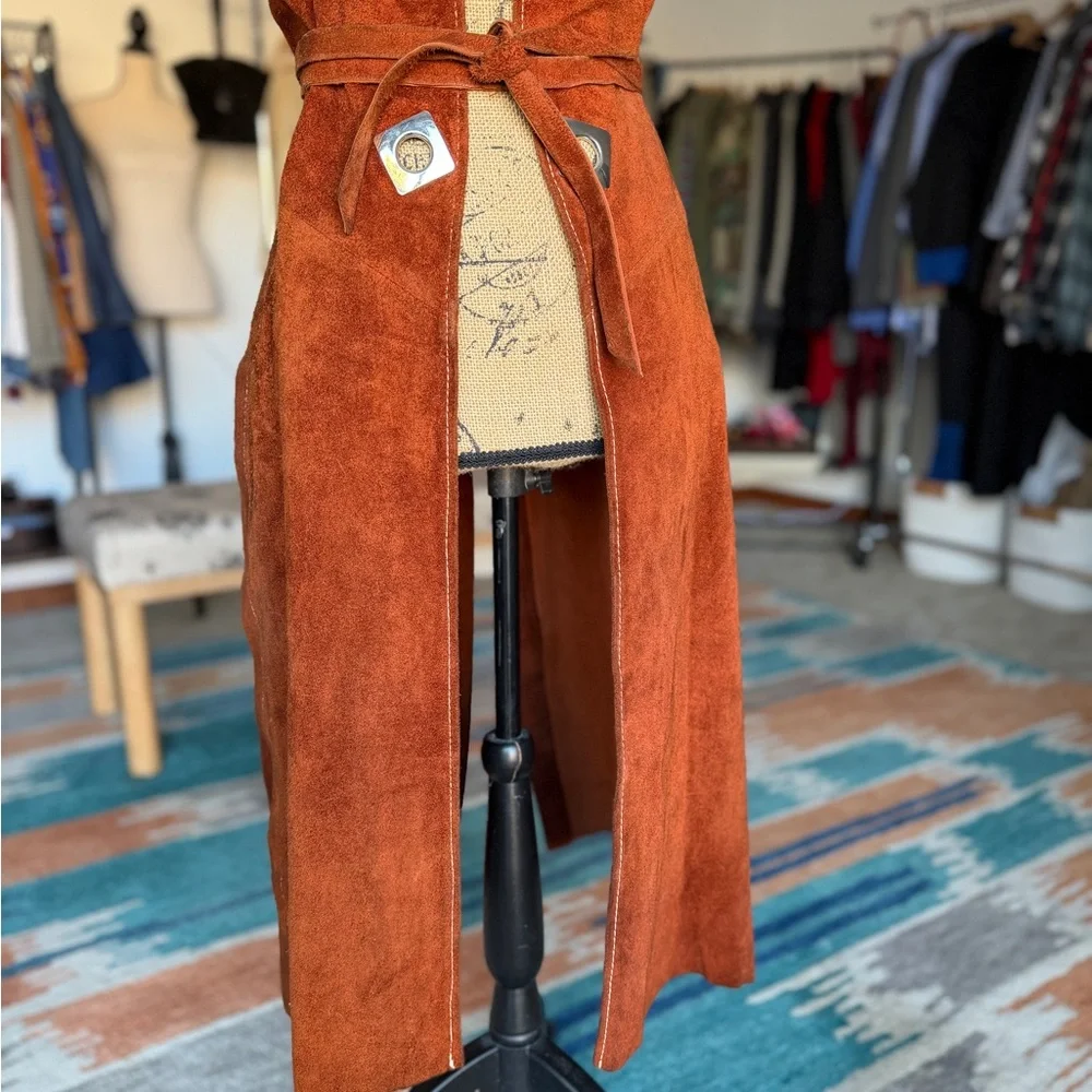 Vintage Latigo West Sleeveless Suede Duster Vest - Picture 4 of 10